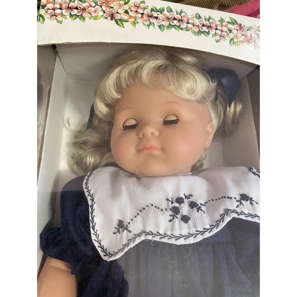 Lissi Doll Vintage 1996 Blonde Hair & Blue Eyes 22" Girl Doll In Blue Outfit NIP - Picture 2 of 6